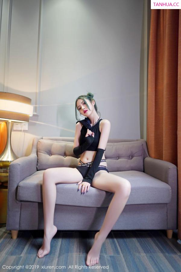 贾诗晗 小樱和 [XIUREN]高清写真图 2019.08.26 贾诗晗第25张图片